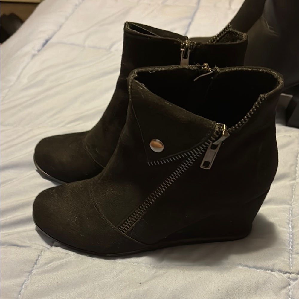 2 Lips Too Black Ankle Boots with Stacked Heel